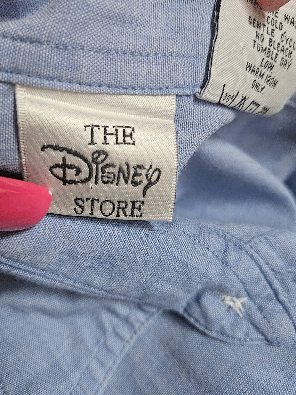 Vintage 1990 Disney Light Blue Button-Down Shirt with Seven Dwarfs Embroidery - Picture 12 of 13